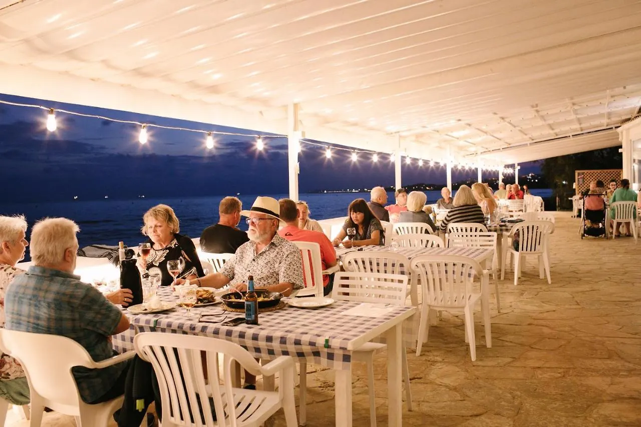 Camping Las Palmeras Tarragona Campsite